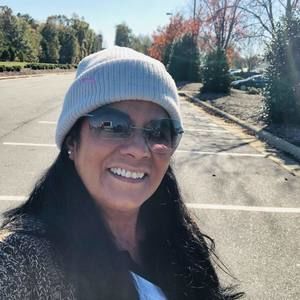 Meet your Posher, Aleida